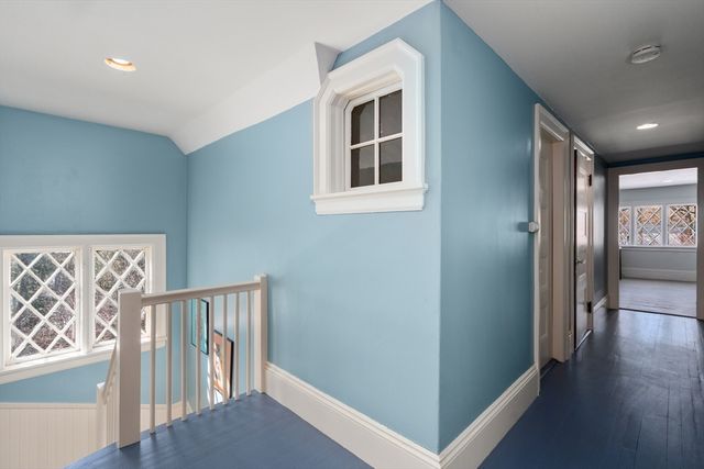 25 Kenwood Ave, Worcester, MA 01605