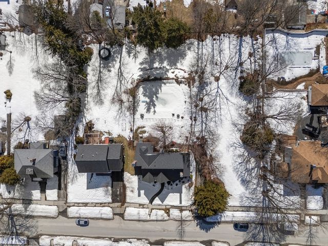 25 Kenwood Ave, Worcester, MA 01605