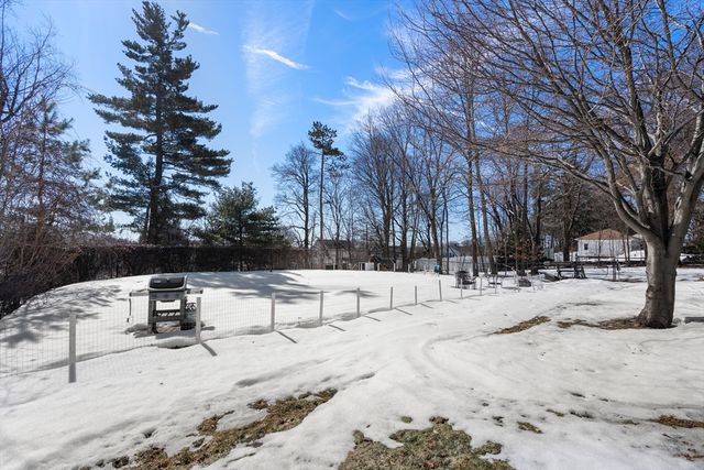 25 Kenwood Ave, Worcester, MA 01605