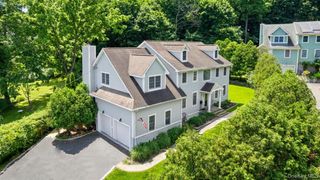 2 Saunders Street, Hastings-on-hudson, NY 10706