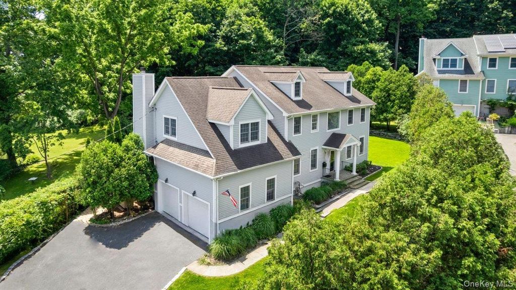 2 Saunders Street, Hastings-on-hudson, NY 10706