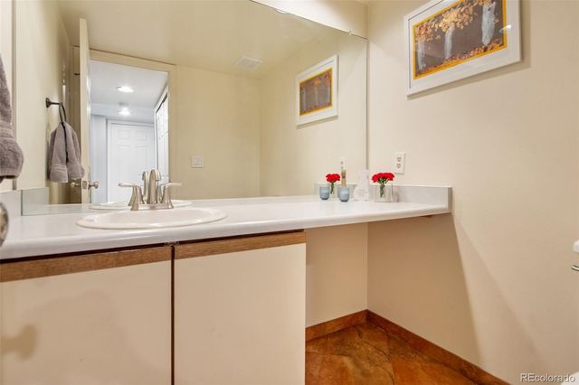 9466 Wiltshire, Highlands Ranch, CO 80130