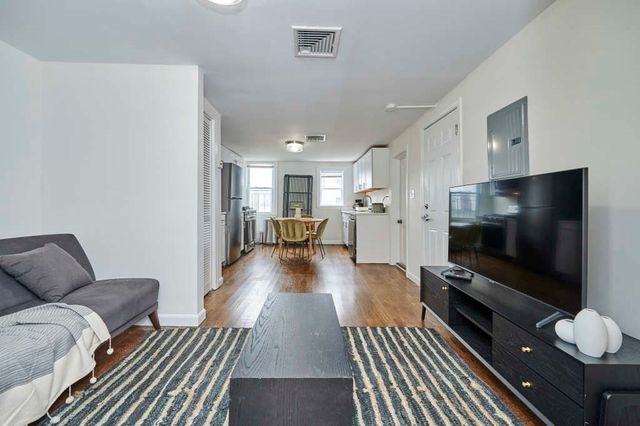241 E St 2, Boston, MA 02127