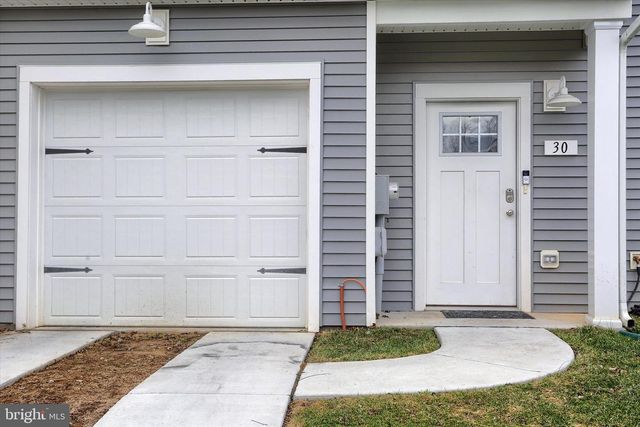 30 PARKVIEW DR, Carlisle, PA 17013