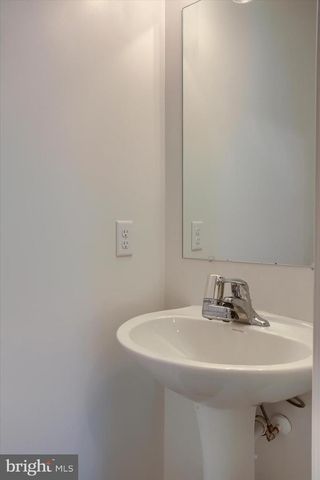 30 PARKVIEW DR, Carlisle, PA 17013