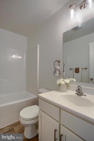 30 PARKVIEW DR, Carlisle, PA 17013