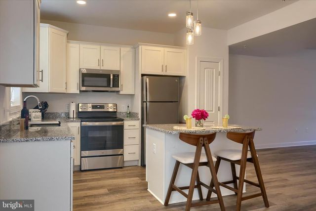 30 PARKVIEW DR, Carlisle, PA 17013