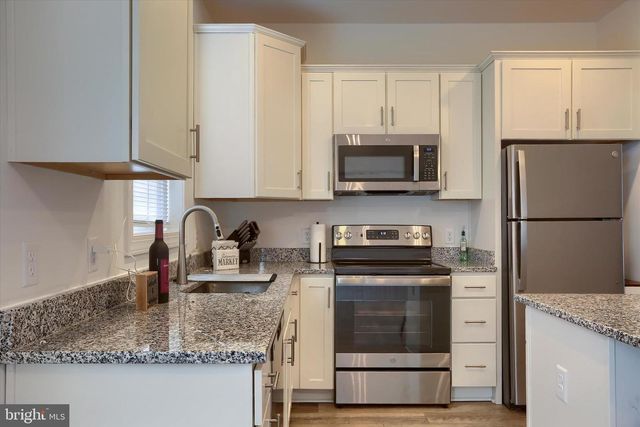 30 PARKVIEW DR, Carlisle, PA 17013