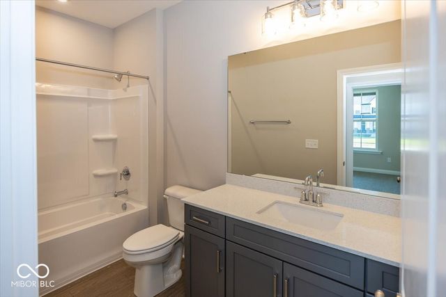 6638 Dogwood Drive, Mccordsville, IN 46055