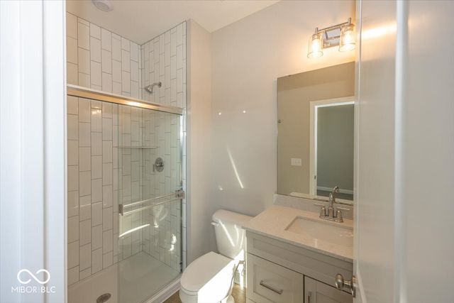 6638 Dogwood Drive, Mccordsville, IN 46055