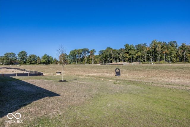 6638 Dogwood Drive, Mccordsville, IN 46055