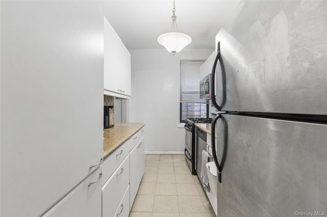 123-35 82 Road 5M, Kew Gardens, NY 11415