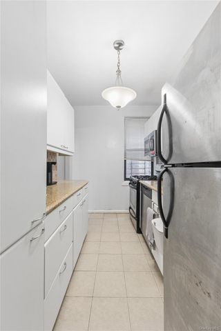 123-35 82 Road 5M, Kew Gardens, NY 11415