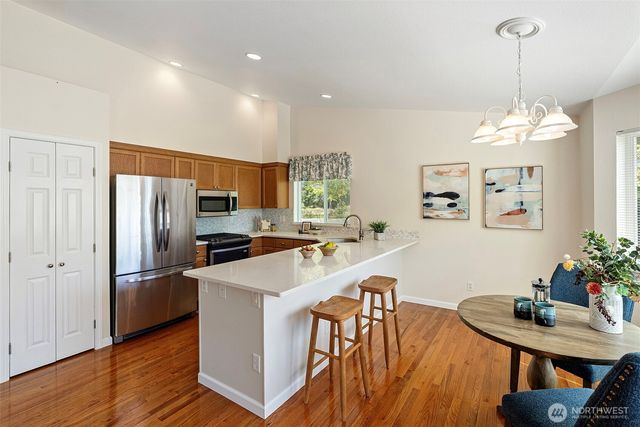 902 NW Leisure Lane, Bremerton, WA 98311