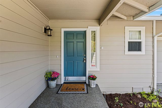 902 NW Leisure Lane, Bremerton, WA 98311
