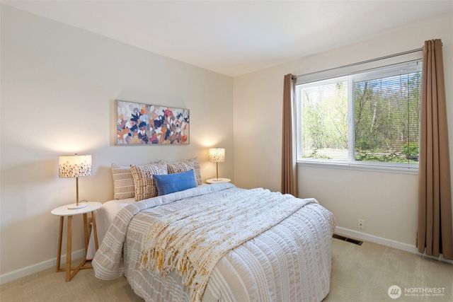 902 NW Leisure Lane, Bremerton, WA 98311