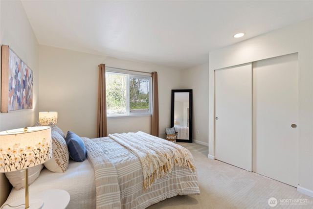 902 NW Leisure Lane, Bremerton, WA 98311