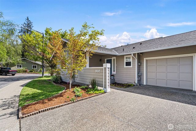 902 NW Leisure Lane, Bremerton, WA 98311