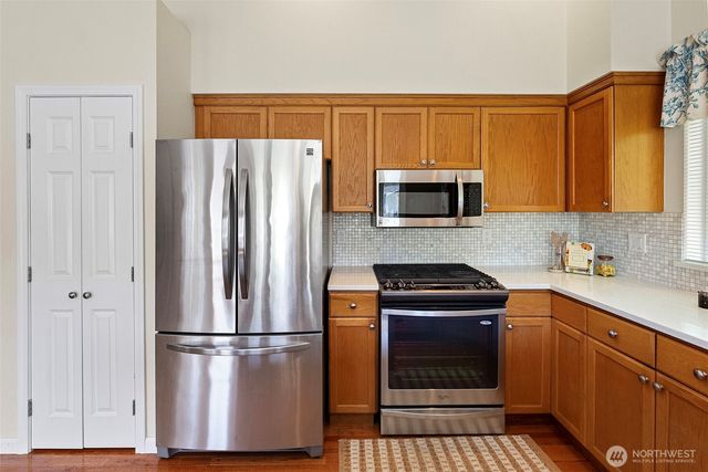 902 NW Leisure Lane, Bremerton, WA 98311