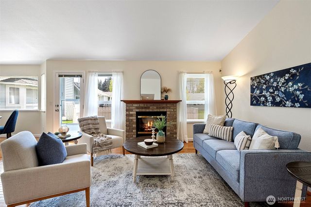 902 NW Leisure Lane, Bremerton, WA 98311