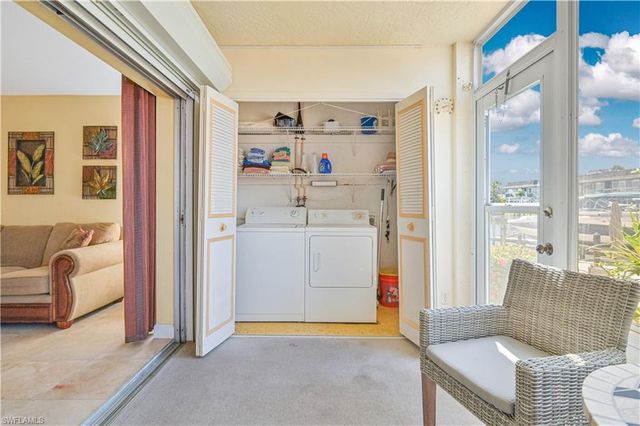 1730 Sandy CIR 105, Cape Coral, FL 33904