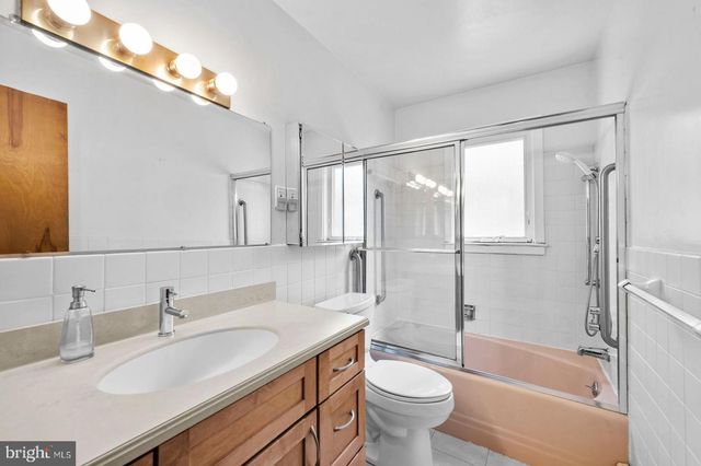 4022 DOWNING ST, Annandale, VA 22003