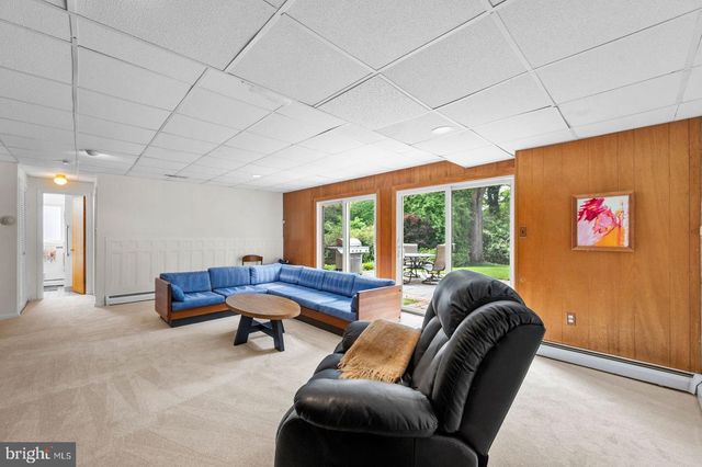 4022 DOWNING ST, Annandale, VA 22003