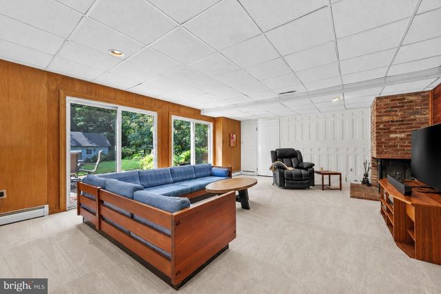 4022 DOWNING ST, Annandale, VA 22003