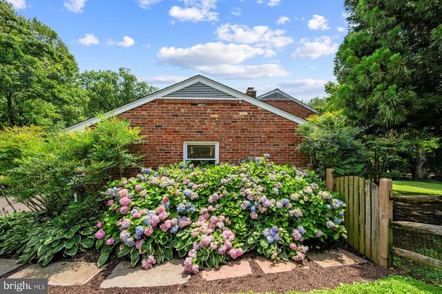 4022 DOWNING ST, Annandale, VA 22003