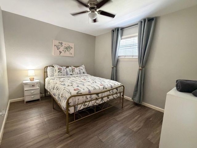 1412 E 35th Street 2, Houston, TX 77022