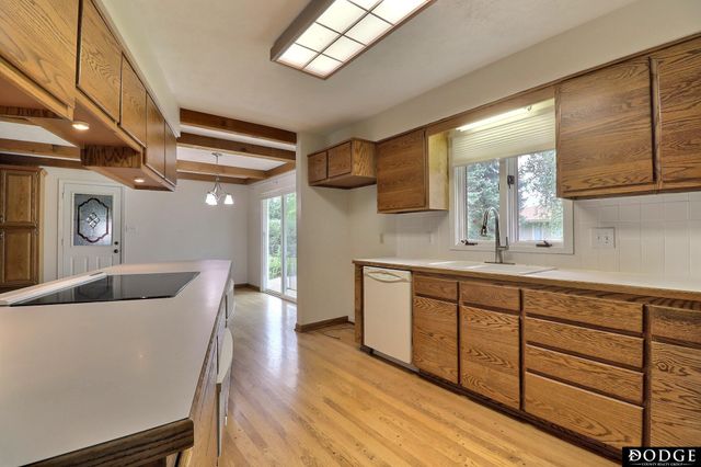 1154 N Clarmar Avenue, Fremont, NE 68025