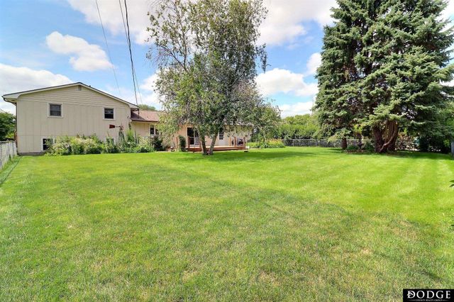 1154 N Clarmar Avenue, Fremont, NE 68025