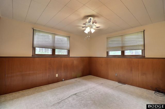 1154 N Clarmar Avenue, Fremont, NE 68025