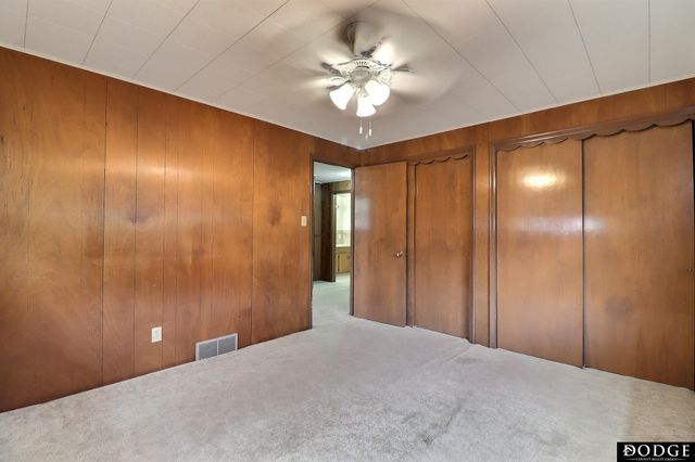 1154 N Clarmar Avenue, Fremont, NE 68025