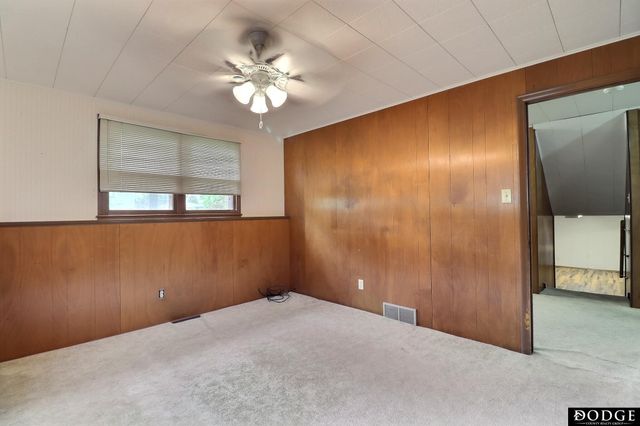 1154 N Clarmar Avenue, Fremont, NE 68025