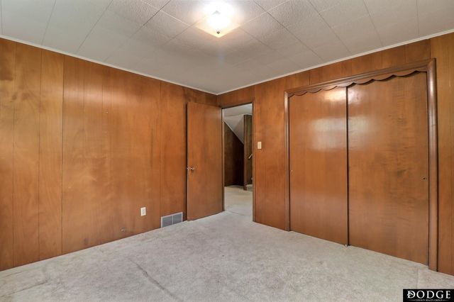 1154 N Clarmar Avenue, Fremont, NE 68025