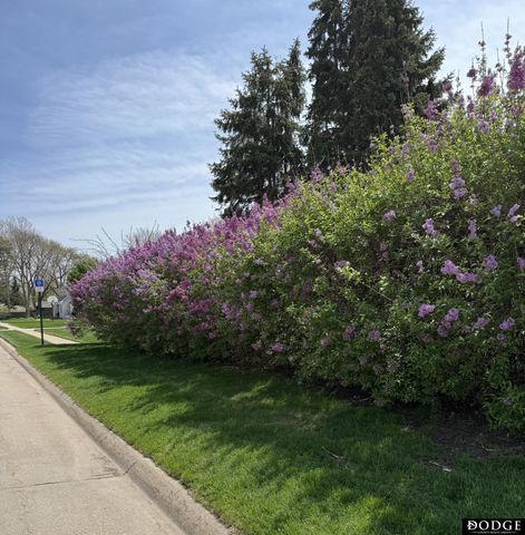 1154 N Clarmar Avenue, Fremont, NE 68025