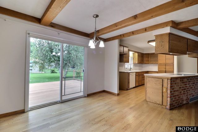 1154 N Clarmar Avenue, Fremont, NE 68025