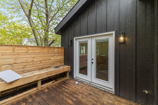 335 Salisbury St, Worcester, MA 01609