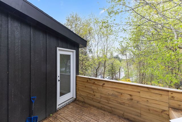 335 Salisbury St, Worcester, MA 01609