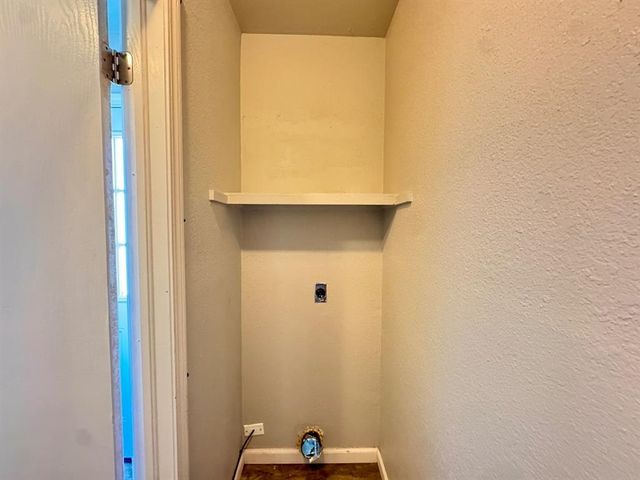 11402 N Lincoln Boulevard, Oklahoma City, OK 73114
