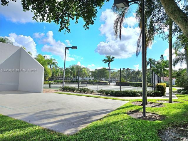841 Lyons Rd 24205, Coconut Creek, FL 33063