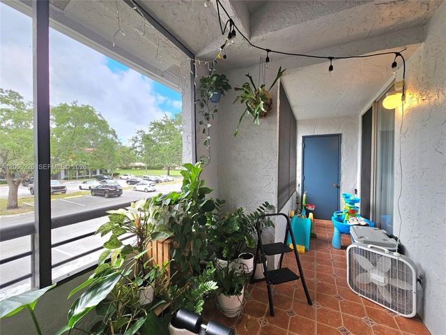 841 Lyons Rd 24205, Coconut Creek, FL 33063