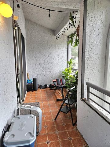 841 Lyons Rd 24205, Coconut Creek, FL 33063