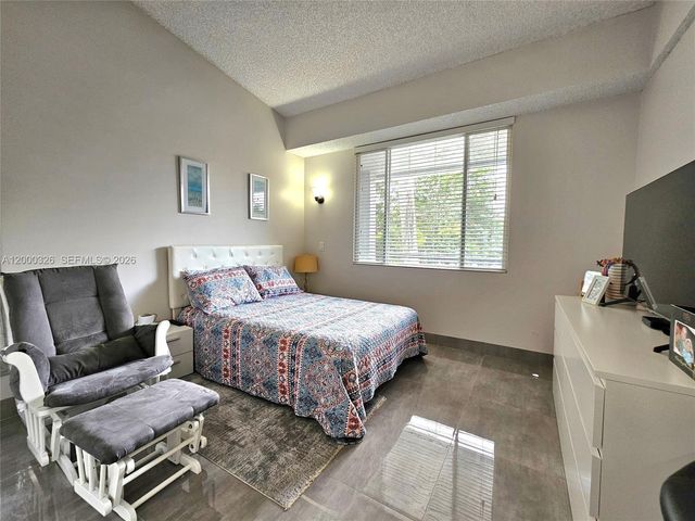 841 Lyons Rd 24205, Coconut Creek, FL 33063