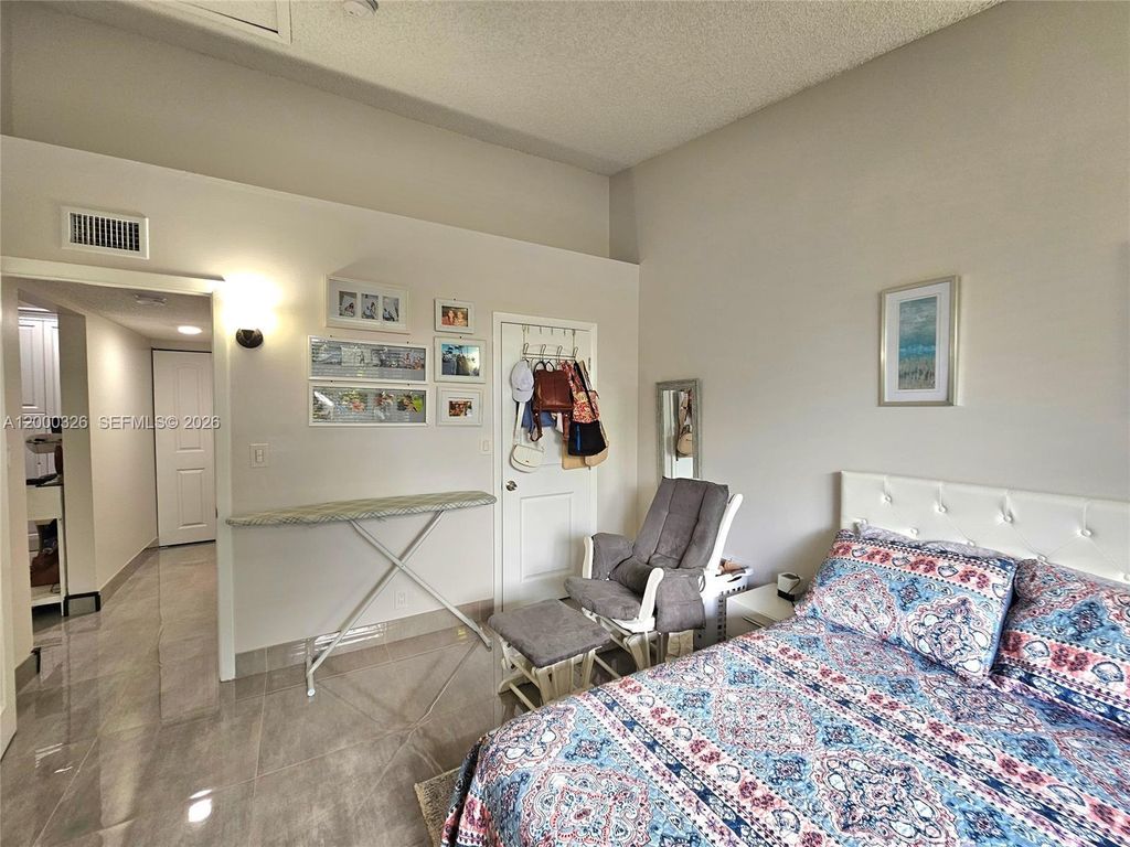 841 Lyons Rd 24205, Coconut Creek, FL 33063