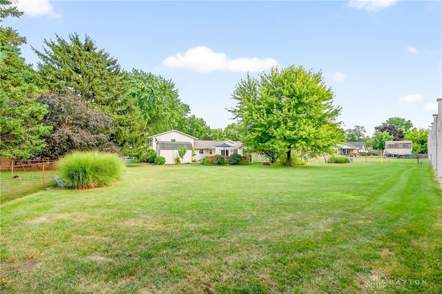 852 Branford Road, Troy, OH 45373
