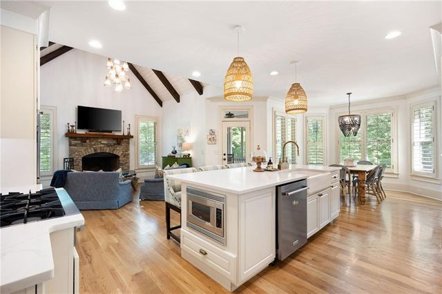 12 Allatoona Trace Drive SE, Acworth, GA 30102