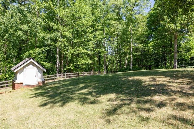 12 Allatoona Trace Drive SE, Acworth, GA 30102