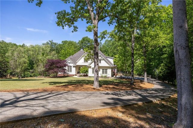 12 Allatoona Trace Drive SE, Acworth, GA 30102